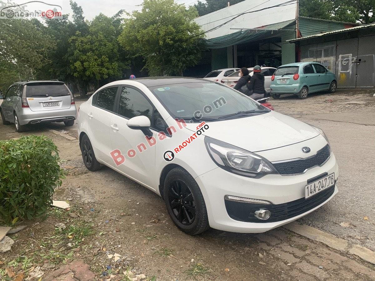 Cần bán lại xe Kia Rio AT đời 2016, màu trắng, nhập khẩu nguyên chiếc -1