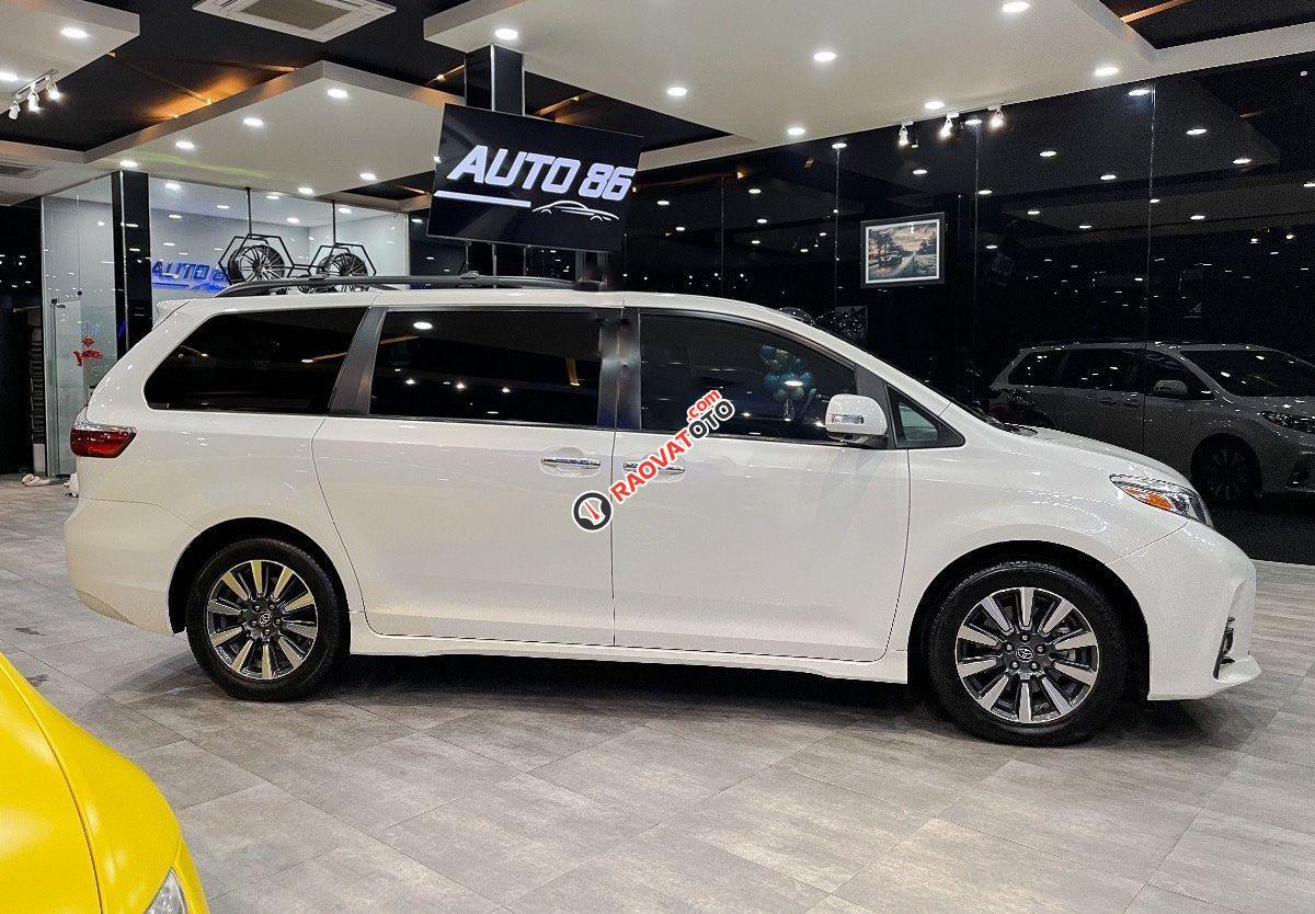 Cần bán xe Toyota Sienna Limited đời 2019, màu trắng, xe nhập-0