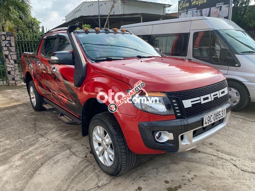 Bán Ford Ranger Wildtrak sản xuất năm 2014, màu đỏ, xe nhập số tự động-0