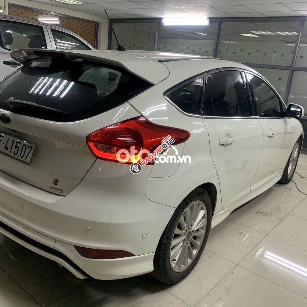 Bán Ford Focus Sport đời 2016, màu trắng-5
