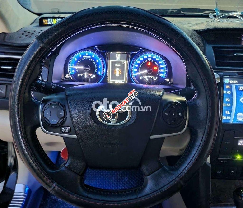 Bán Toyota Camry 2.5G đời 2016 xe gia đình-9