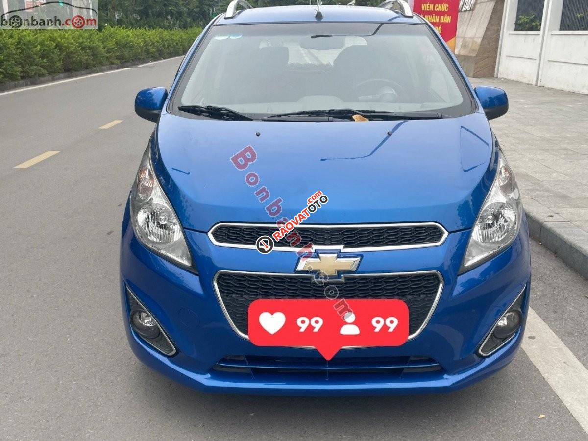 Cần bán gấp Chevrolet Spark LTZ sản xuất năm 2013, màu xanh lam  -2