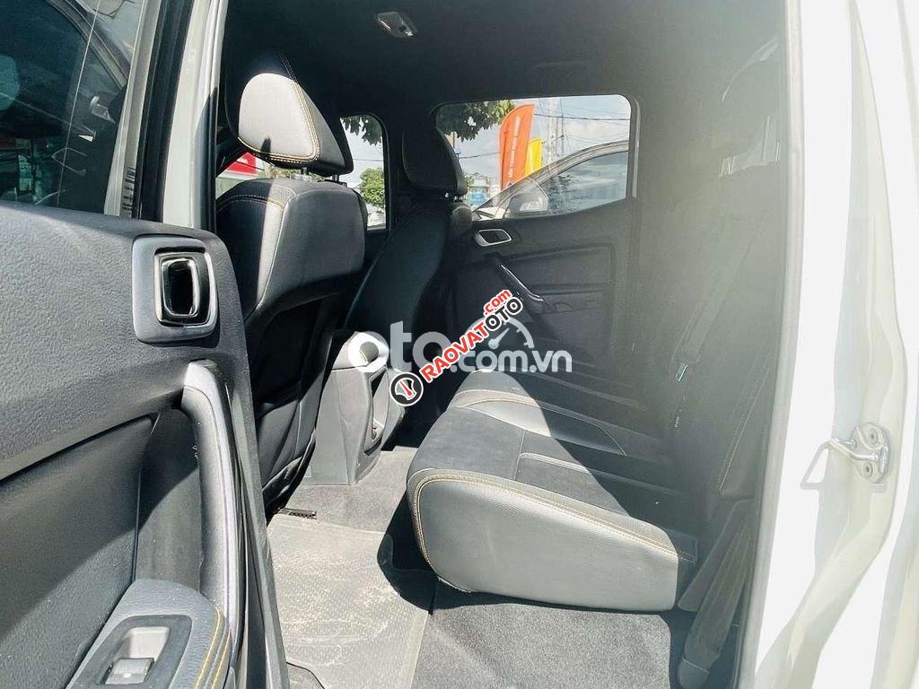 Cần bán lại xe Ford Ranger Wildtrak đời 2018, màu trắng, xe nhập-0
