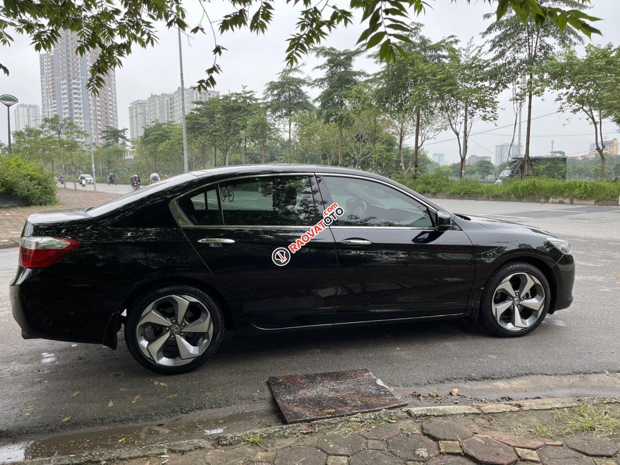 Bán Honda Accord 2.4 AT sản xuất năm 2014, màu đen, nhập khẩu-5