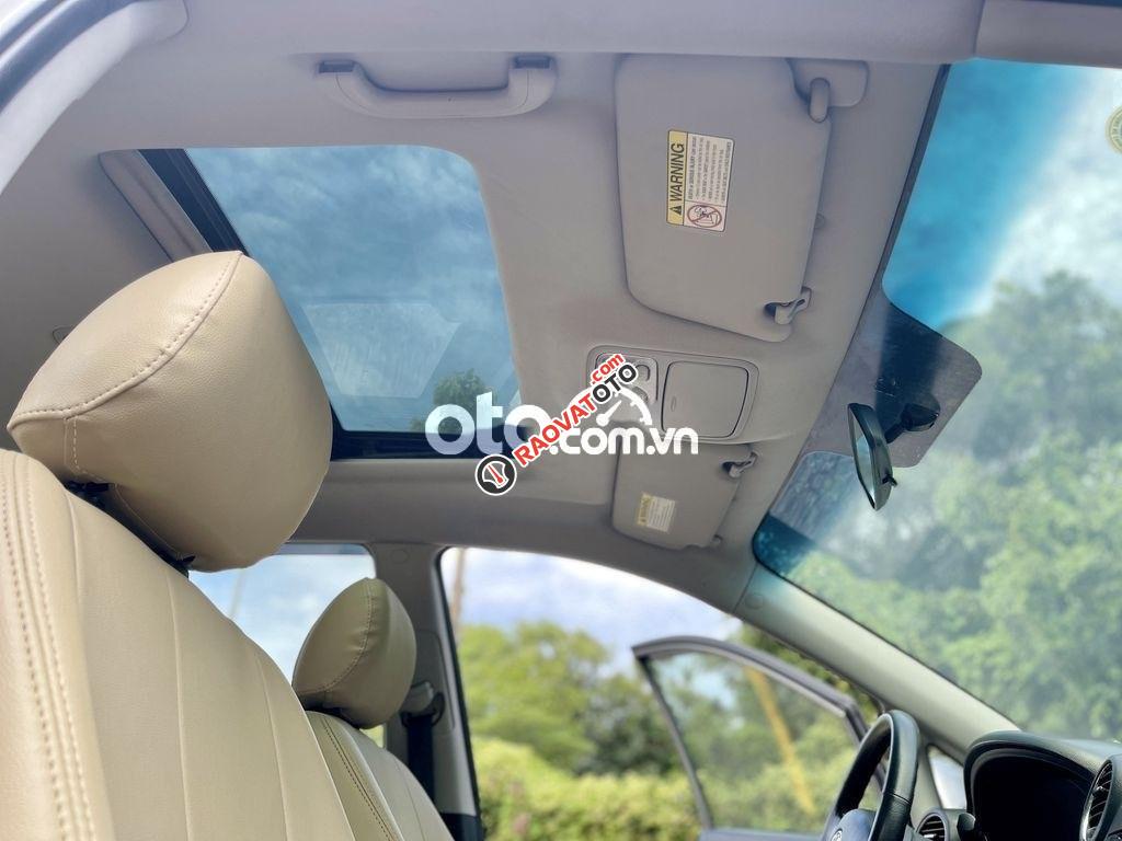 Cần bán lại xe Kia Carens 2.0 AT sản xuất năm 2011, màu xám xe gia đình, 315tr-0