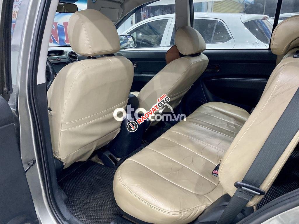 Cần bán xe Kia Carens 2.0AT năm 2011 xe gia đình-0