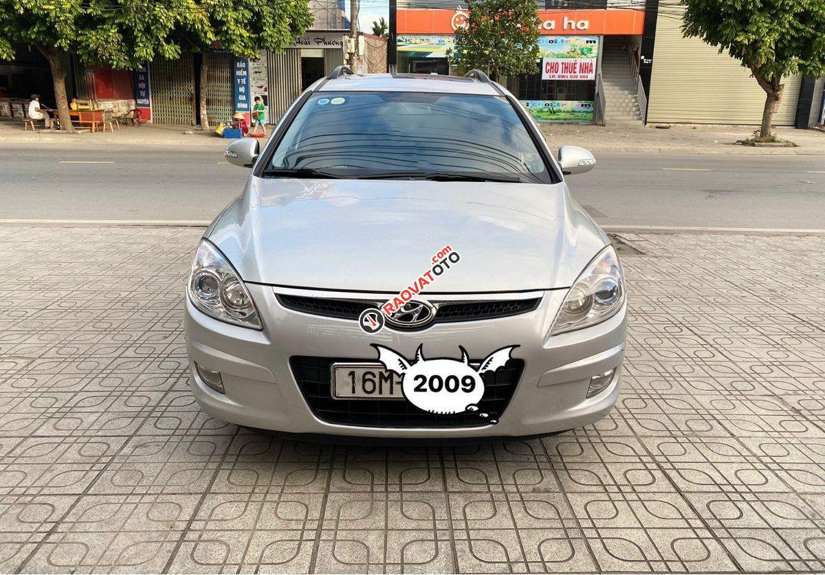 Bán Hyundai i30 AT đời 2009, màu bạc, nhập khẩu còn mới-0