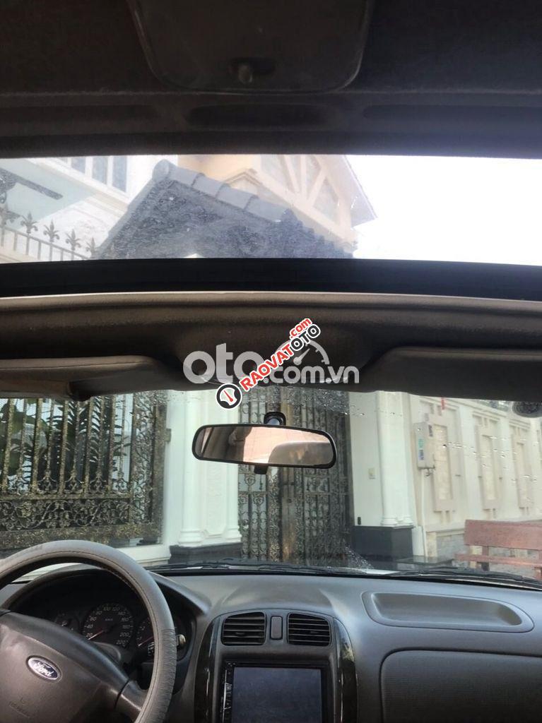 Cần bán lại xe Ford Laser Ghia 1.8 năm sản xuất 2003, màu trắng số tự động-3