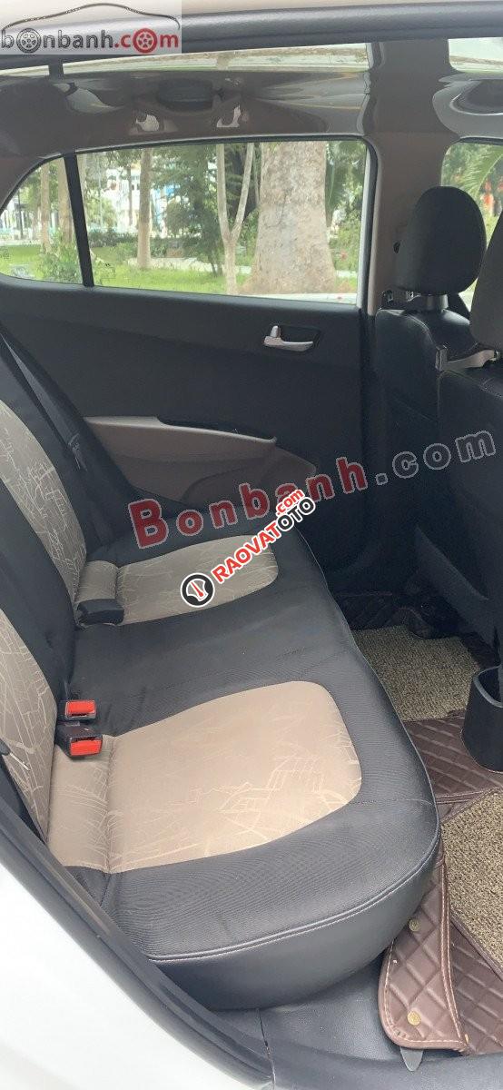 Cần bán Hyundai Grand i10 1.0 AT đời 2017, màu trắng còn mới giá cạnh tranh-0