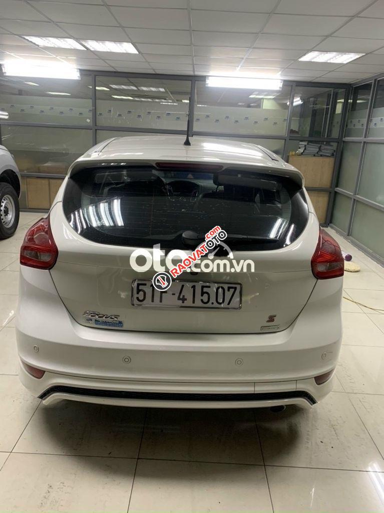 Bán Ford Focus Sport đời 2016, màu trắng-2