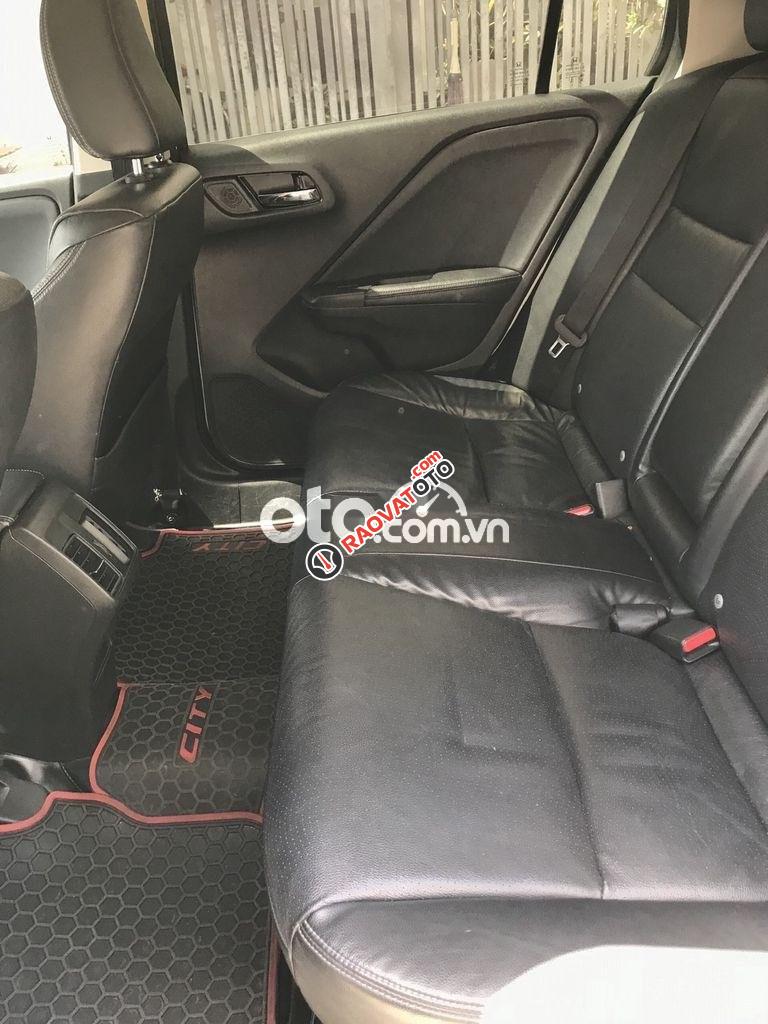 Bán xe Honda City TOP sản xuất năm 2017, màu trắng còn mới, giá tốt-4