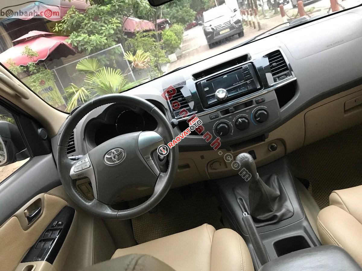 Bán Toyota Fortuner G 2013, màu đen còn mới, 610 triệu-1