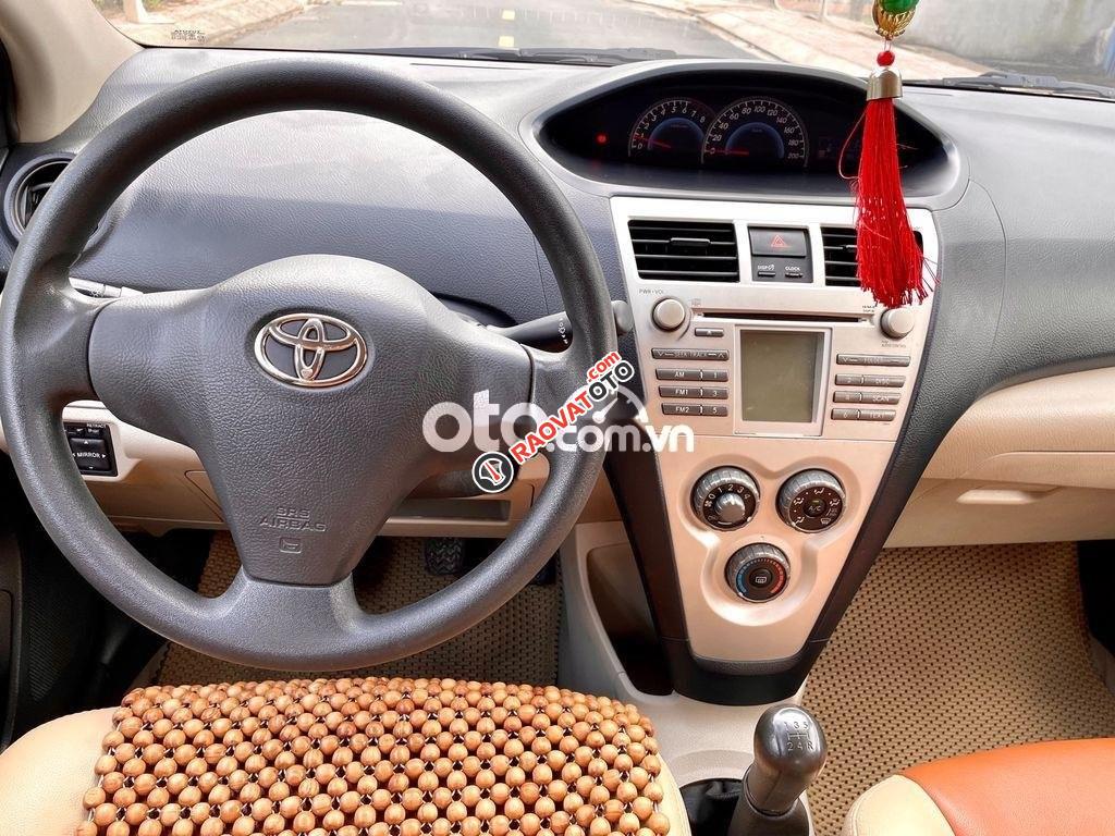 Bán xe Toyota Vios E năm sản xuất 2009, màu bạc số sàn-4