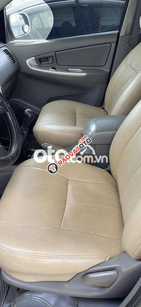 Cần bán xe Toyota Innova J năm 2007, màu trắng-3