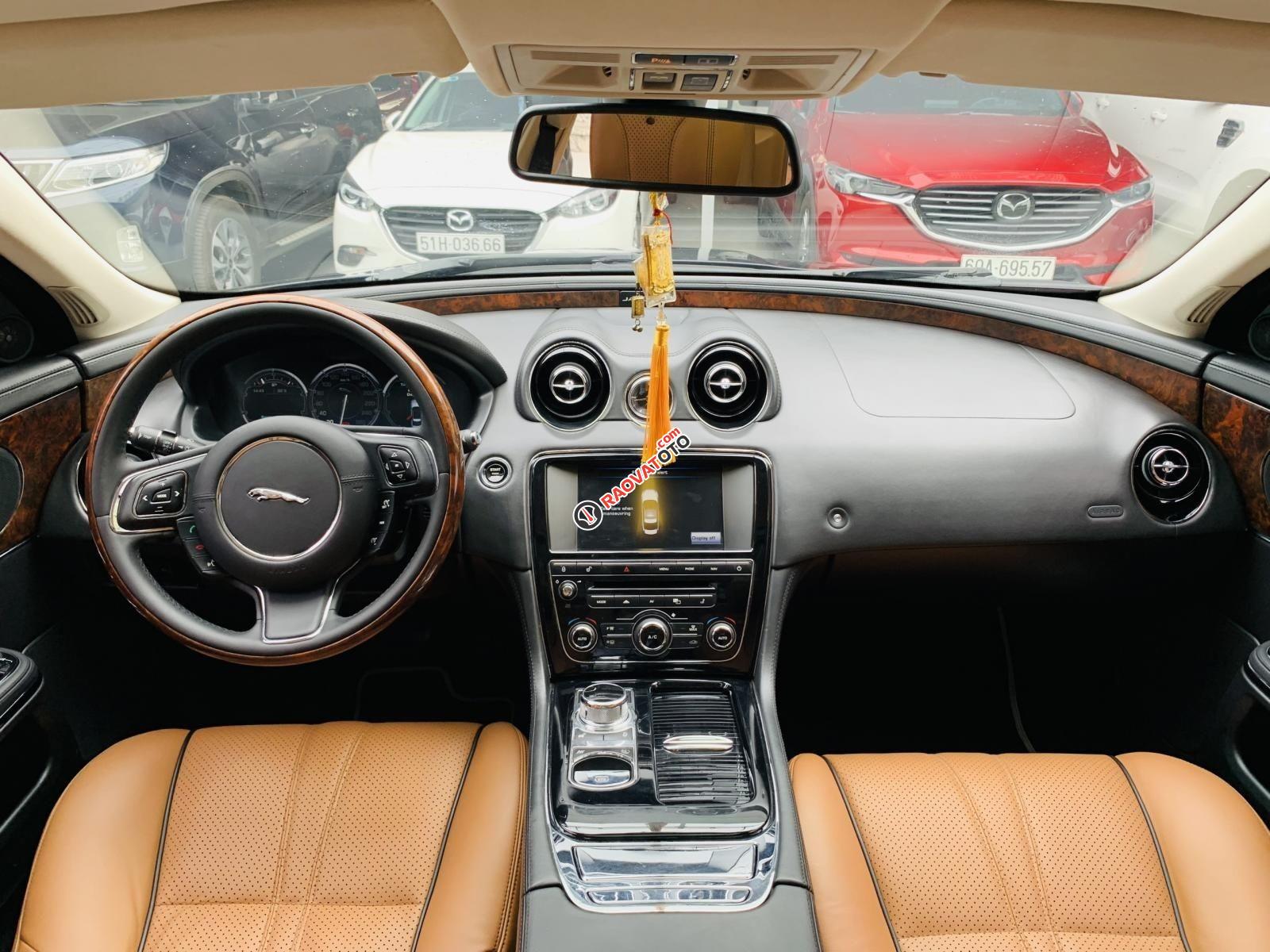 Bán xe Jaguar XJL năm sản xuất 2014, xe cực sang, nhập khẩu Anh, biển thành phố-7
