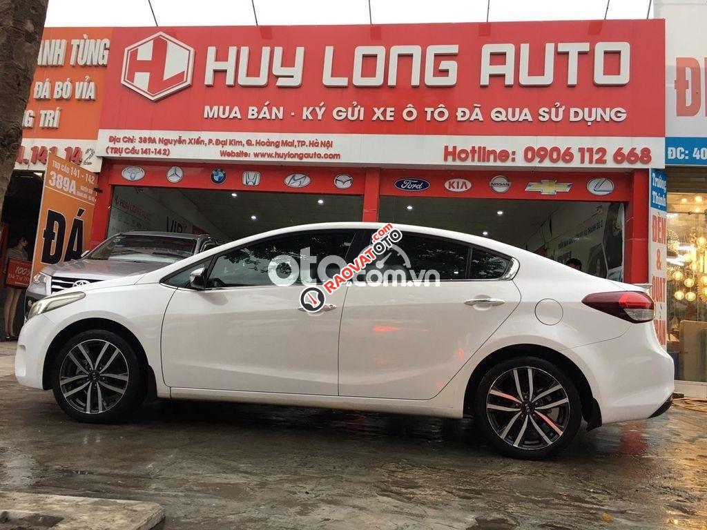 Cần bán Kia Cerato AT đời 2016, màu trắng, giá tốt-8