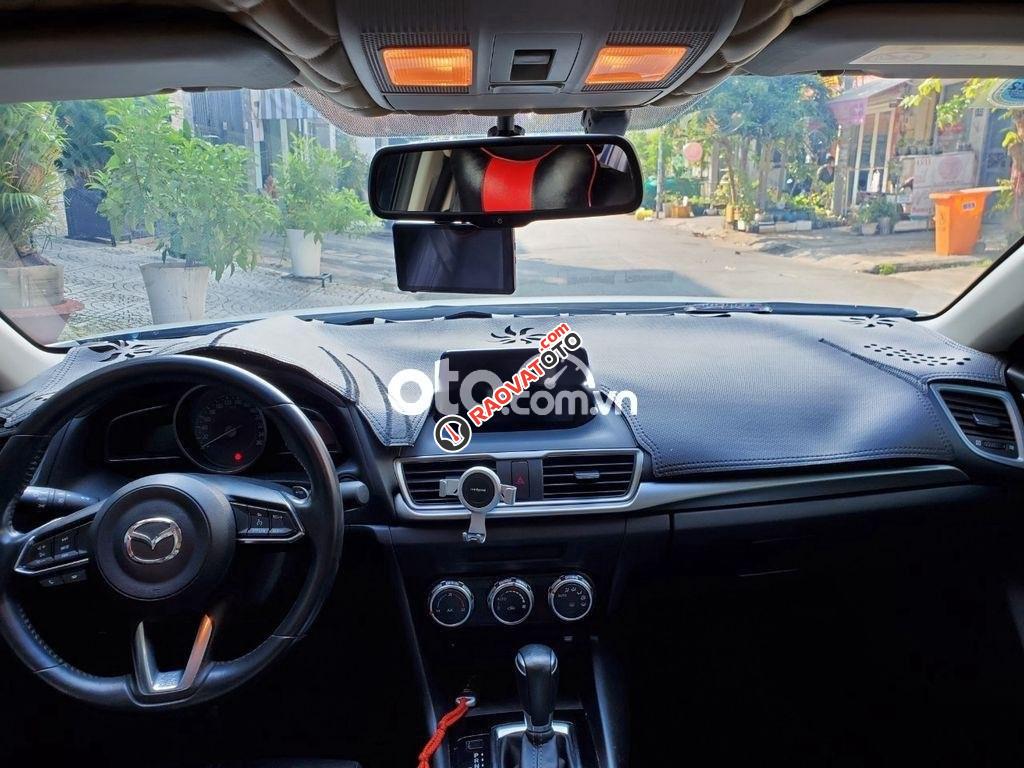 Cần bán gấp Mazda 3 Facelift sản xuất năm 2017, giá 535tr-5
