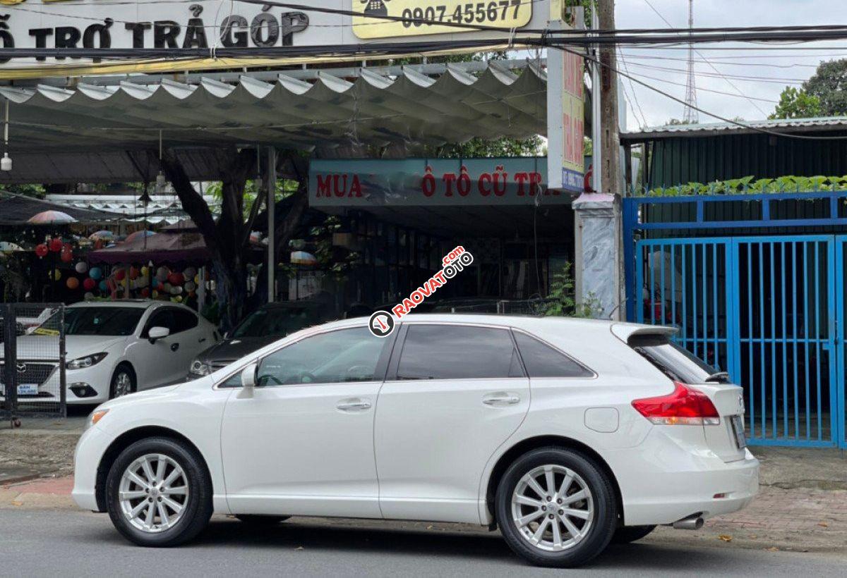 Bán xe Toyota Venza 2.7AT đời 2010, màu trắng, nhập khẩu còn mới-0