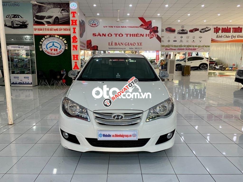 Bán Hyundai Avante 1.6 MT sản xuất 2012, màu trắng xe gia đình-11