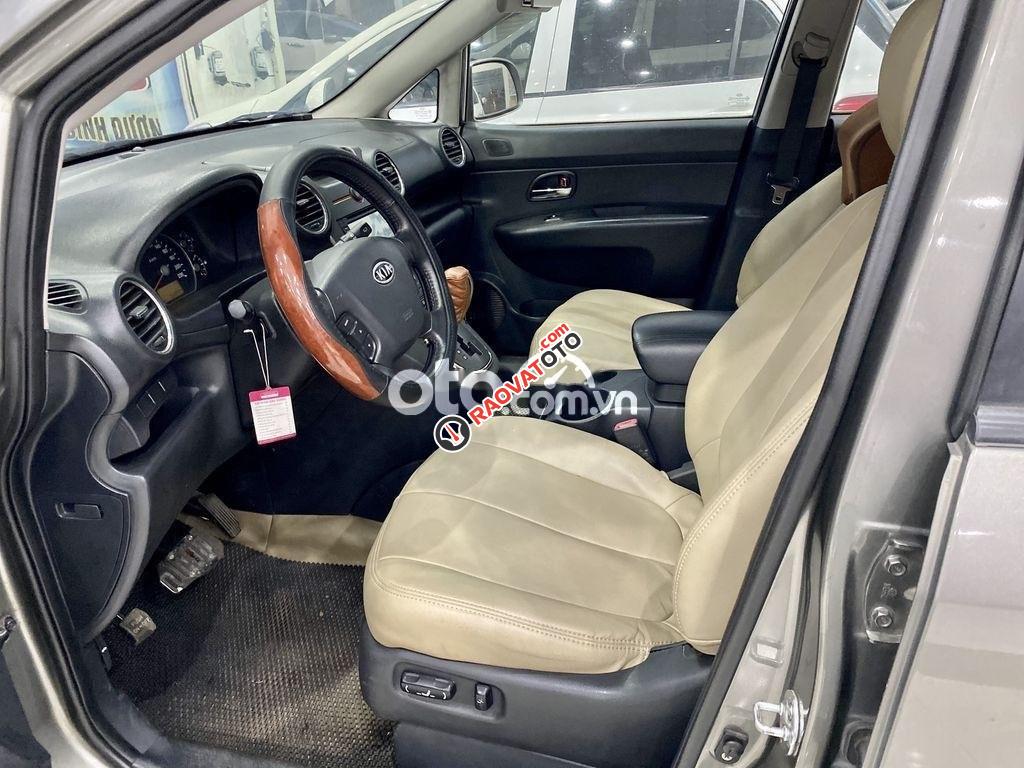 Cần bán xe Kia Carens 2.0AT năm 2011 xe gia đình-1