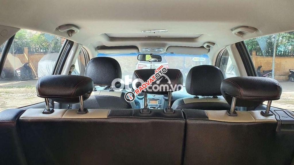 Bán Kia Carens AT năm sản xuất 2010, màu bạc số tự động-7