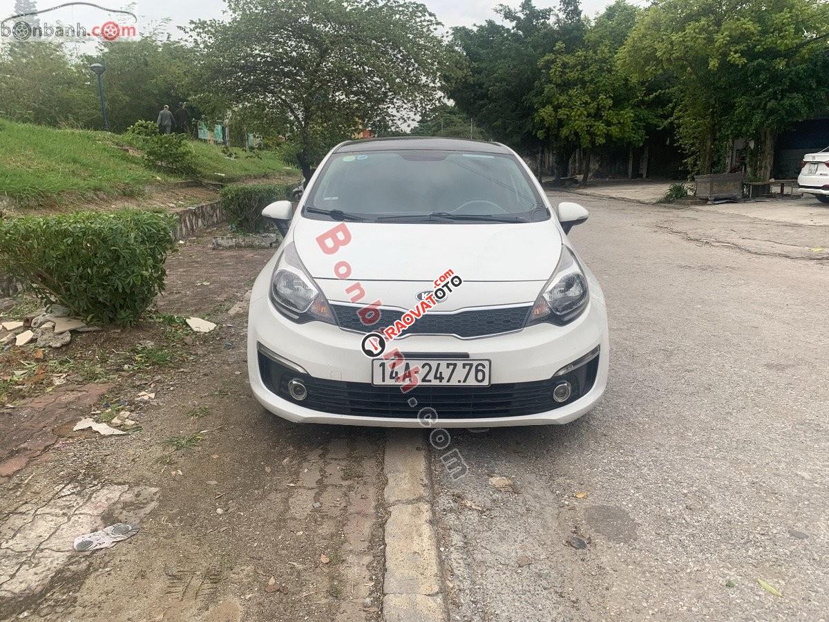 Cần bán lại xe Kia Rio AT đời 2016, màu trắng, nhập khẩu nguyên chiếc -0