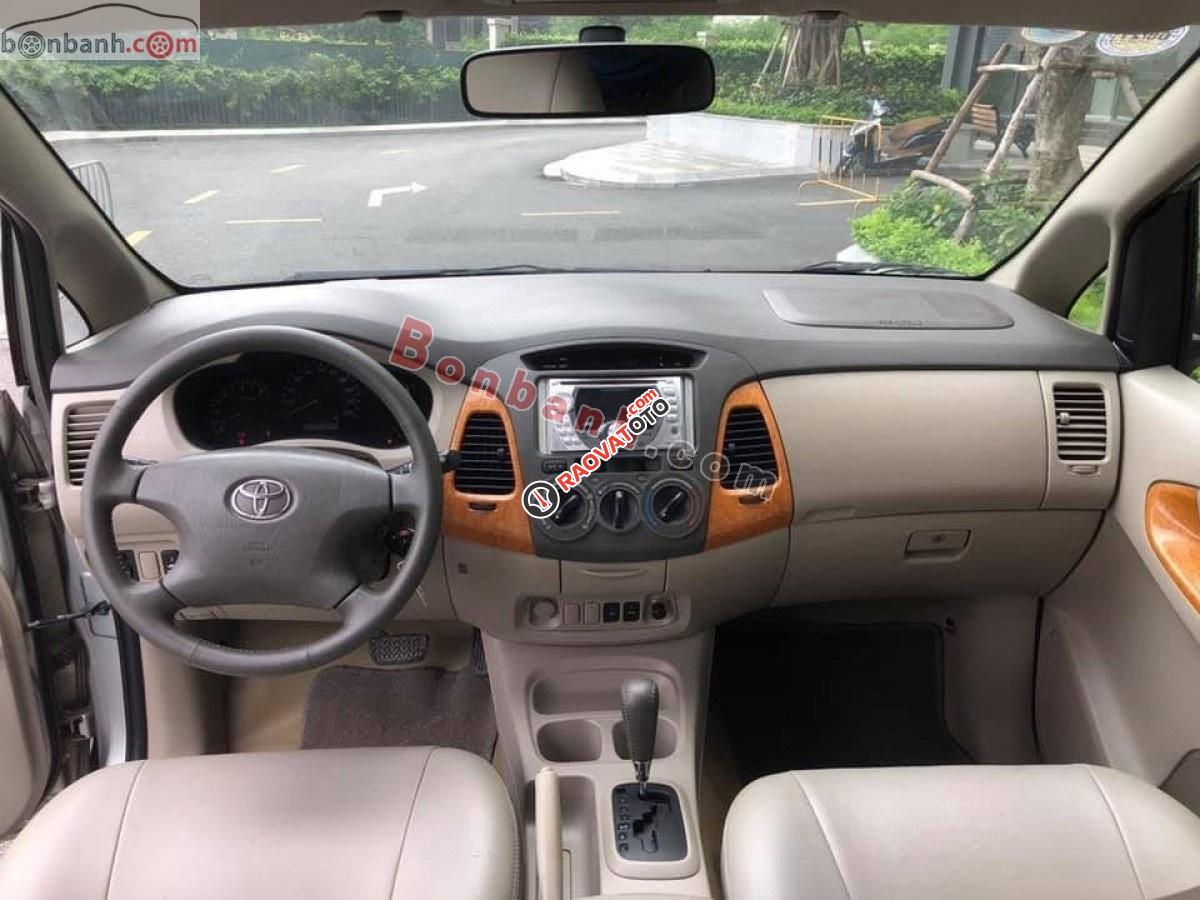 Bán xe Toyota Innova V năm sản xuất 2009, màu xám, giá chỉ 298 triệu-4