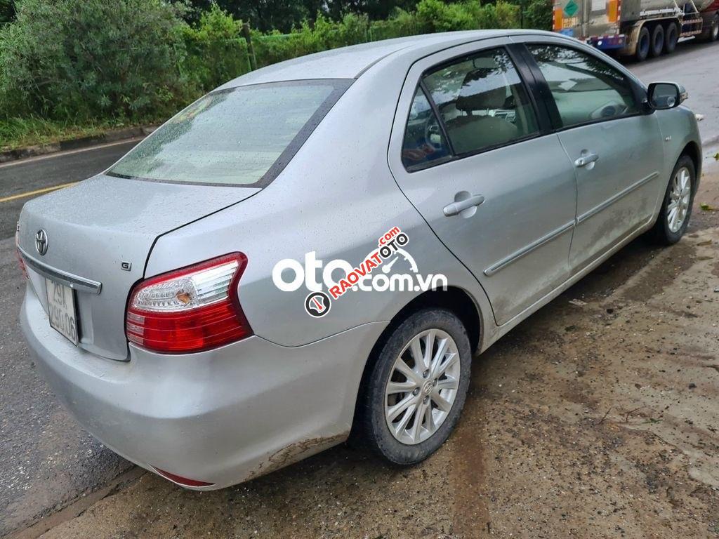 Bán xe Toyota Vios G đời 2011, màu bạc chính chủ-4