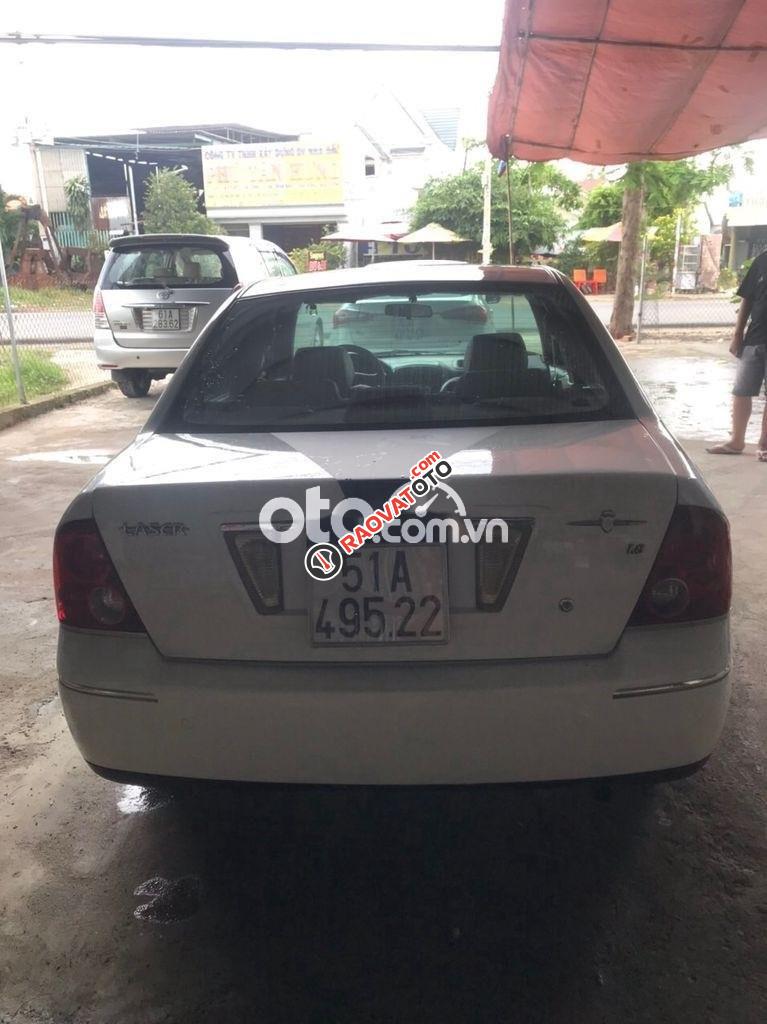 Cần bán lại xe Ford Laser Ghia 1.8 năm sản xuất 2003, màu trắng số tự động-6