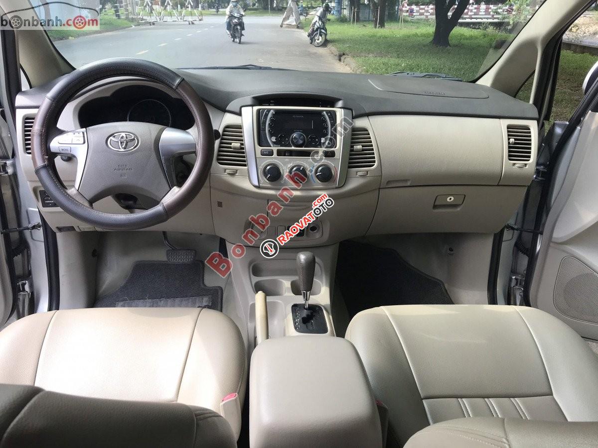 Bán xe Toyota Innova G sản xuất năm 2016, màu bạc, giá tốt-1