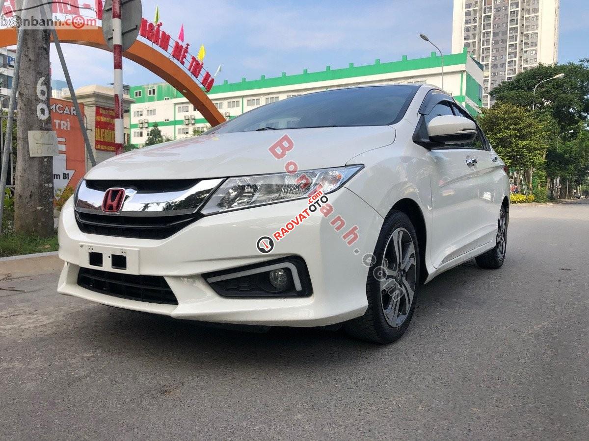 Cần bán gấp Honda City AT năm sản xuất 2016, màu trắng-8