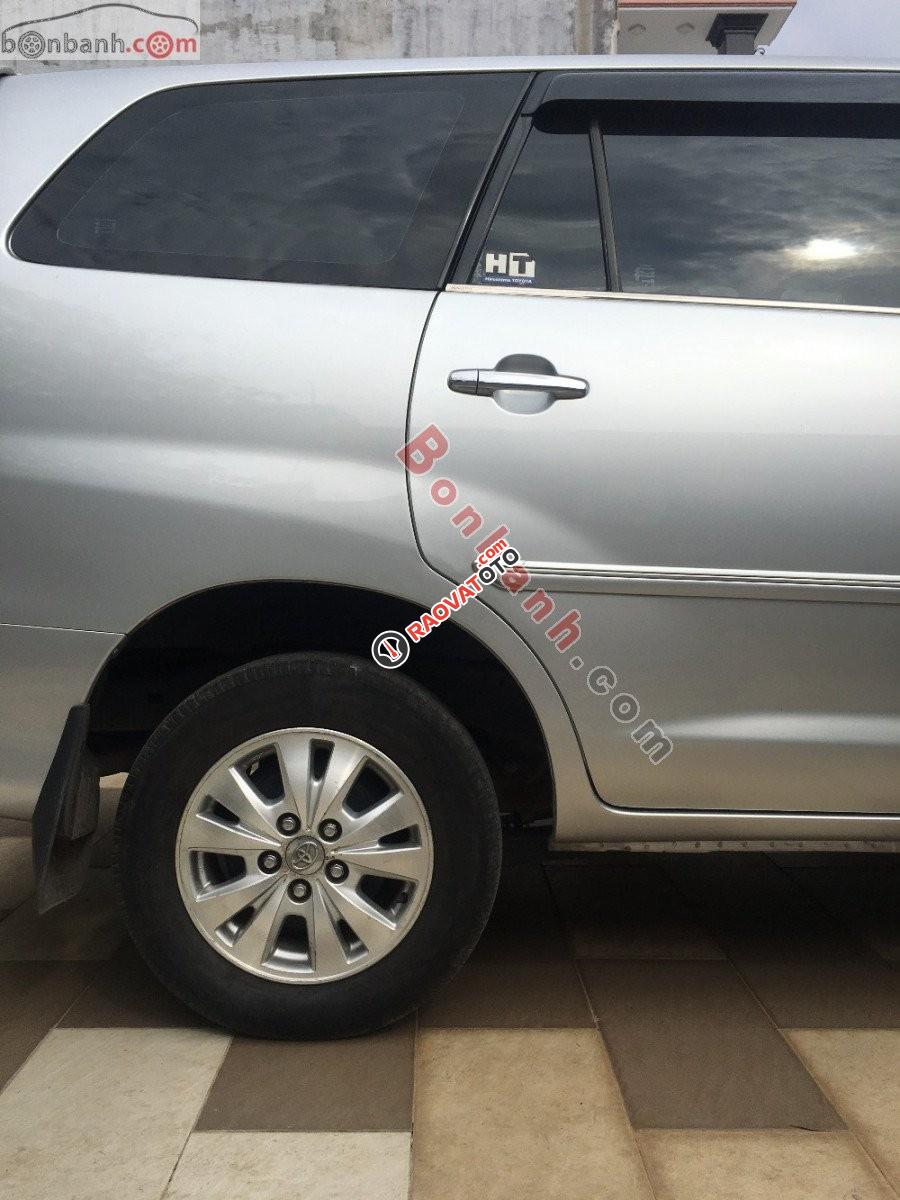 Bán Toyota Innova V đời 2008, màu bạc xe gia đình, 319tr-3