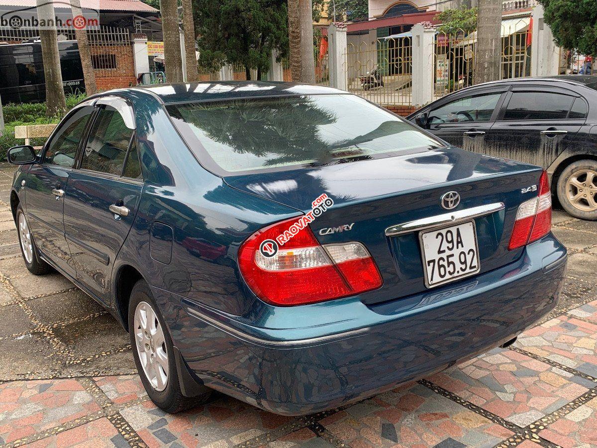 Cần bán gấp Toyota Camry 2.4G sản xuất 2002, màu xanh lam số sàn-4
