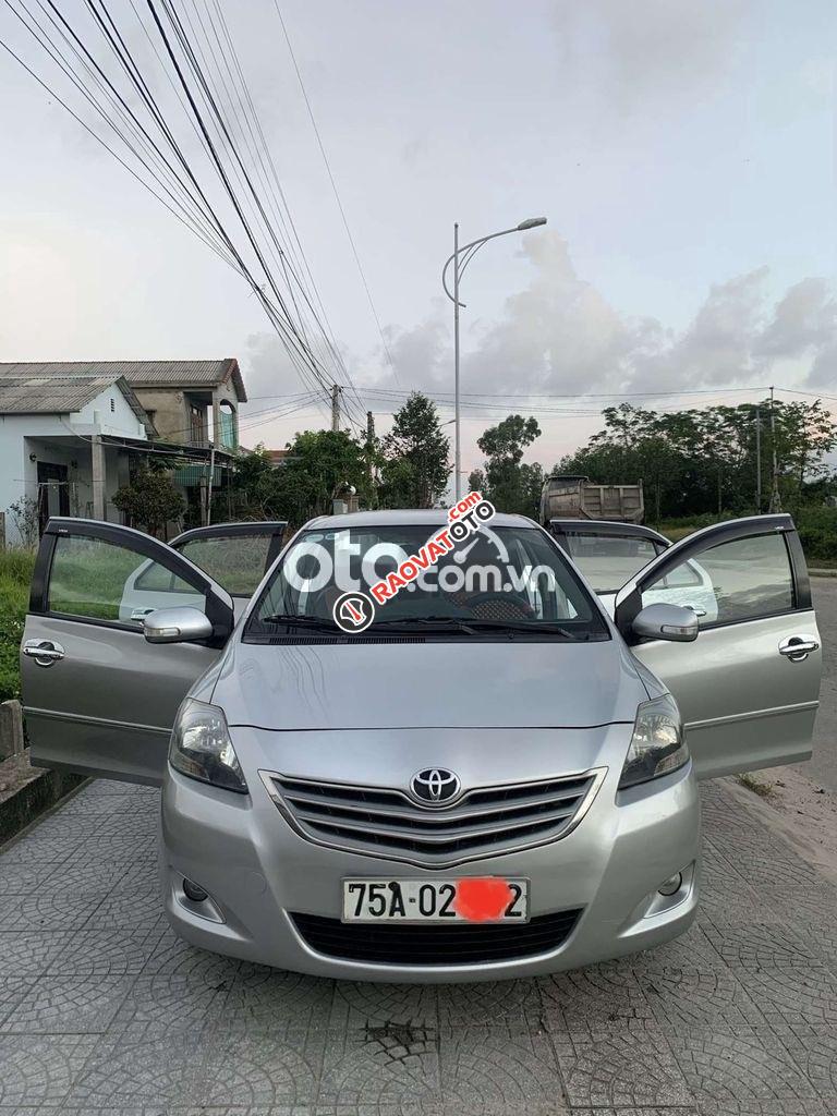 Bán Toyota Vios E năm sản xuất 2013, màu bạc, nhập khẩu nguyên chiếc giá cạnh tranh-11