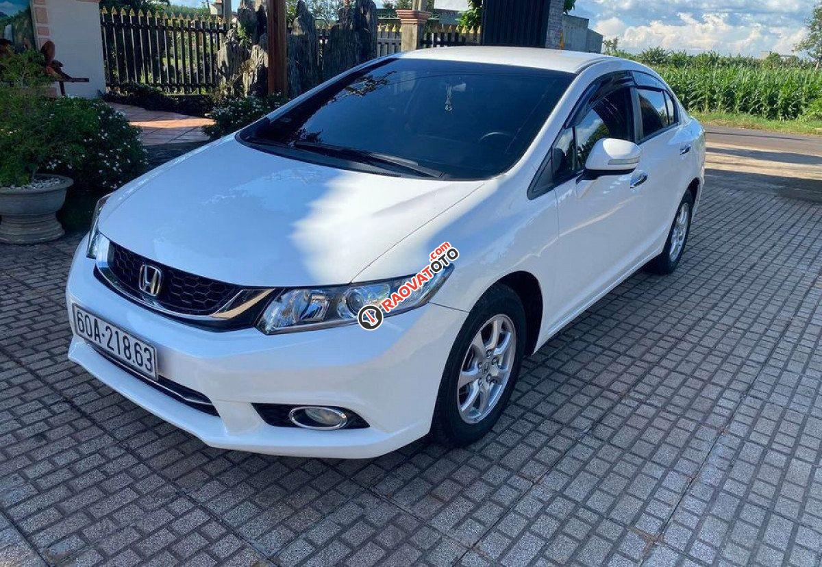 Cần bán gấp Honda Civic 1.8 AT sản xuất năm 2015, màu trắng-0