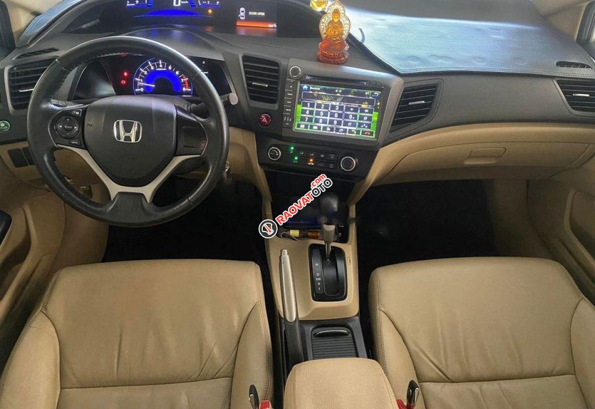 Cần bán gấp Honda Civic 1.8 AT sản xuất năm 2015, màu trắng-4