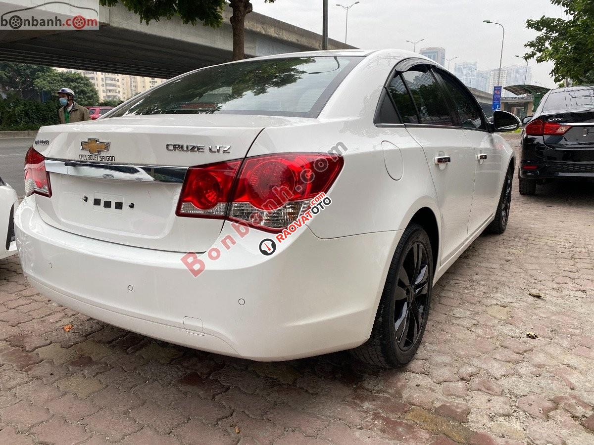 Cần bán xe Chevrolet Cruze LTZ 1.8 AT sản xuất năm 2015, màu trắng, giá chỉ 455 triệu-2