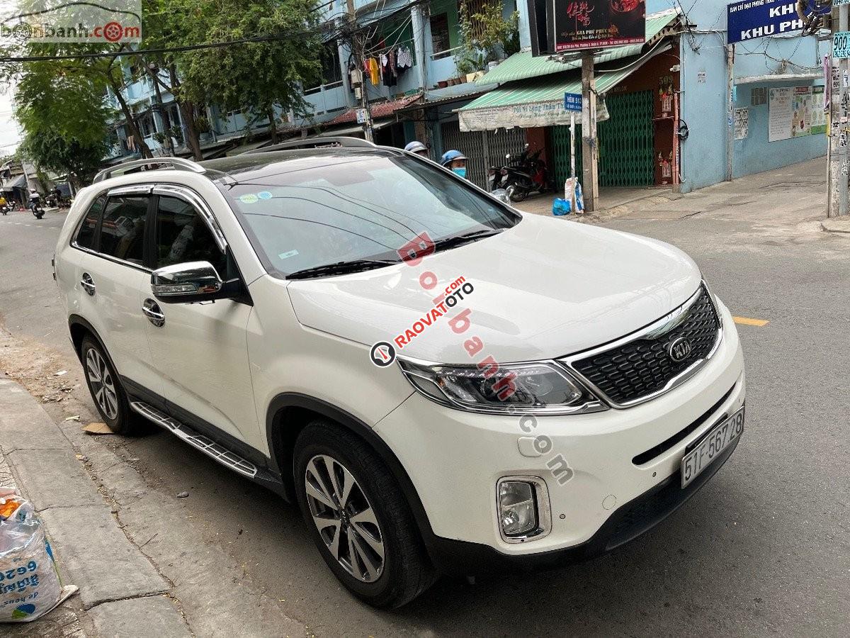 Cần bán xe Kia Sorento 2.4GAT đời 2016, màu trắng, giá chỉ 555 triệu-0
