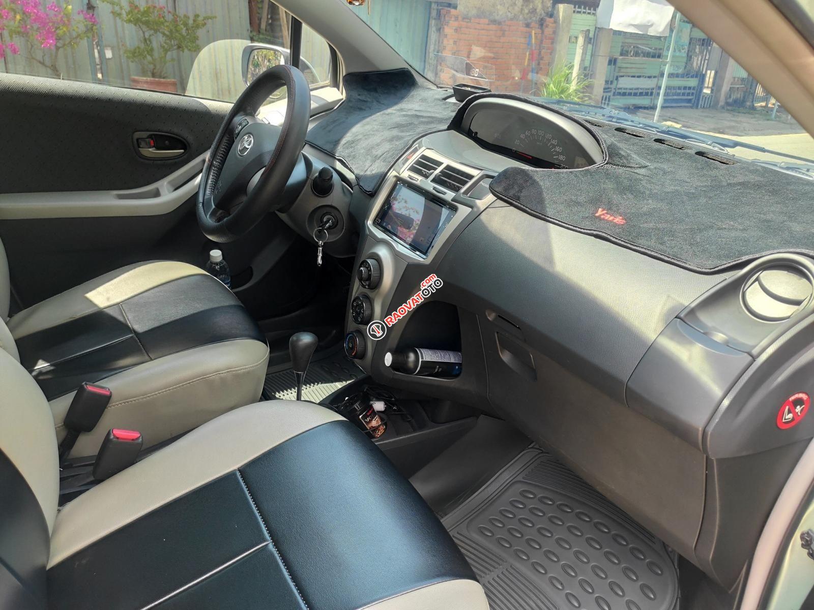 Bán Toyota Yaris AT đời 2010, màu xanh lam, nhập khẩu-5