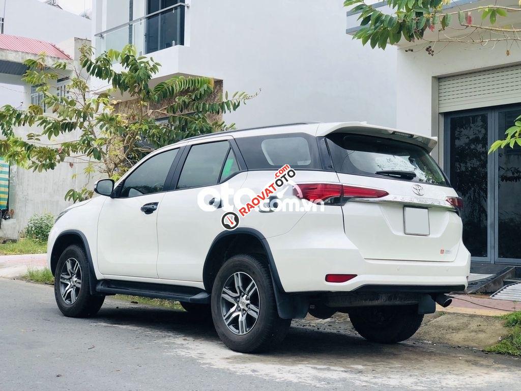 Cần bán Toyota Fortuner MT sản xuất năm 2017, màu trắng, nhập khẩu xe gia đình-2