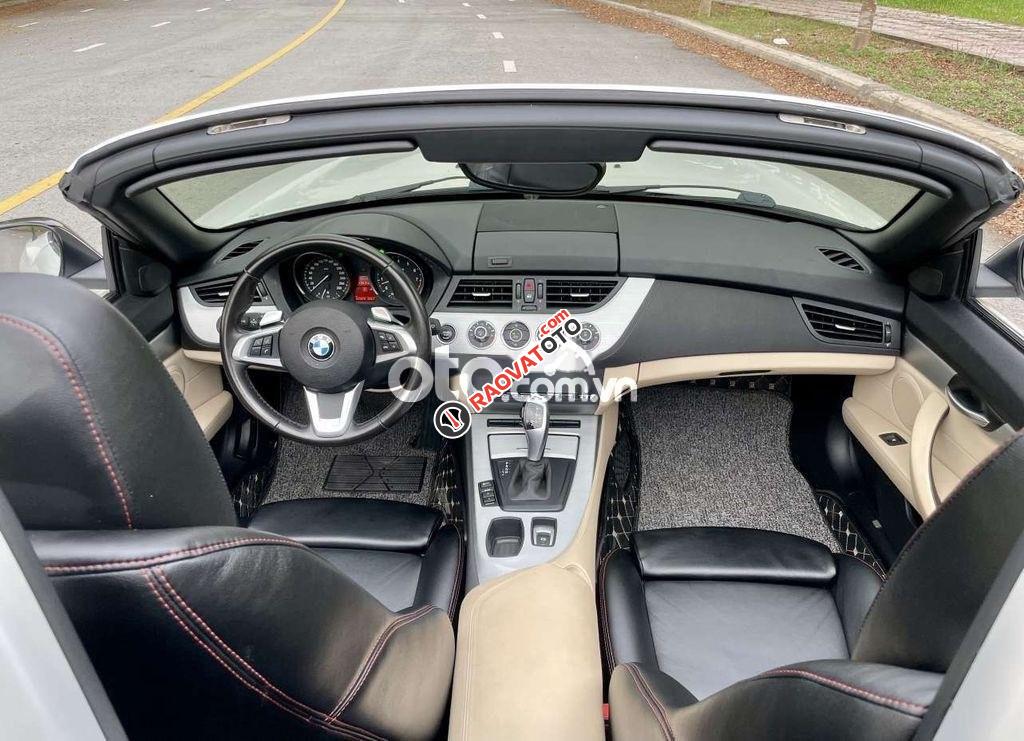 Cần bán gấp BMW Z4 đời 2010, màu trắng còn mới-4