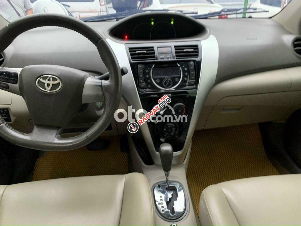 Cần bán lại xe Toyota Vios G sản xuất 2011, màu bạc chính chủ, giá tốt-1