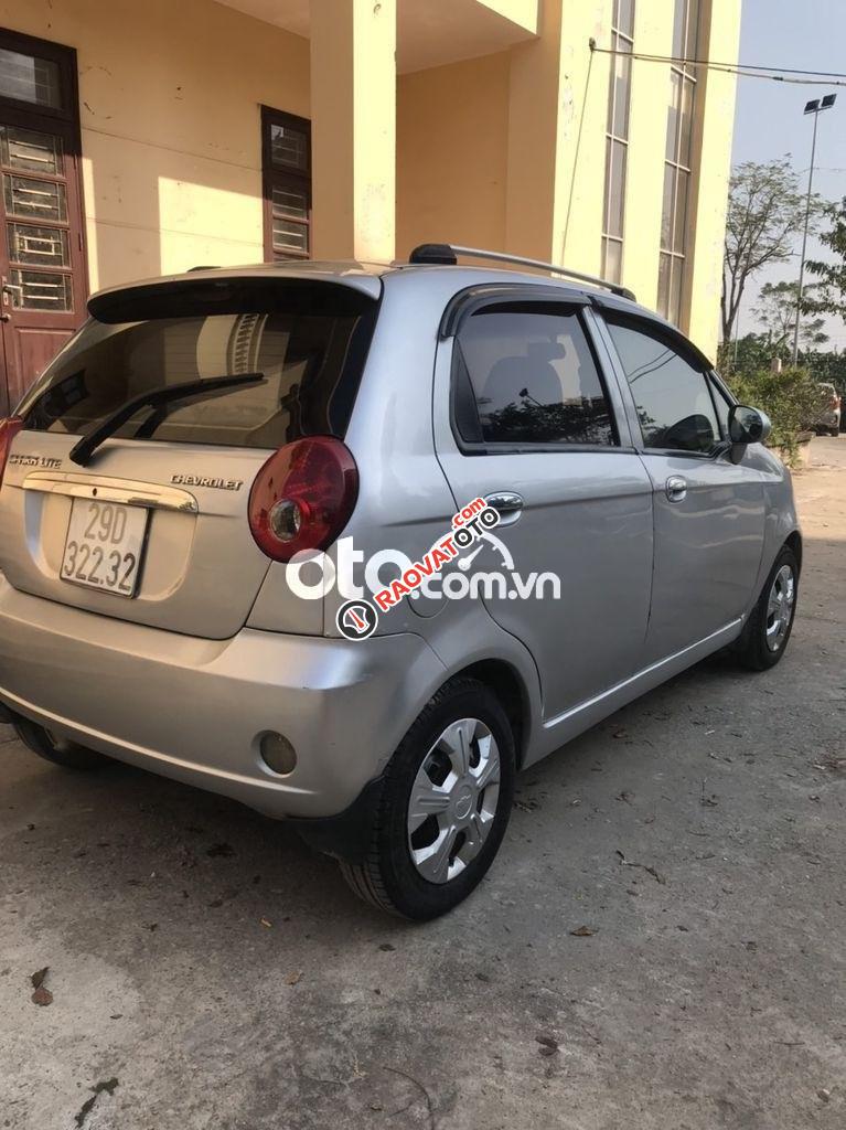 Cần bán xe Chevrolet Spark Van sản xuất 2014, màu bạc-9