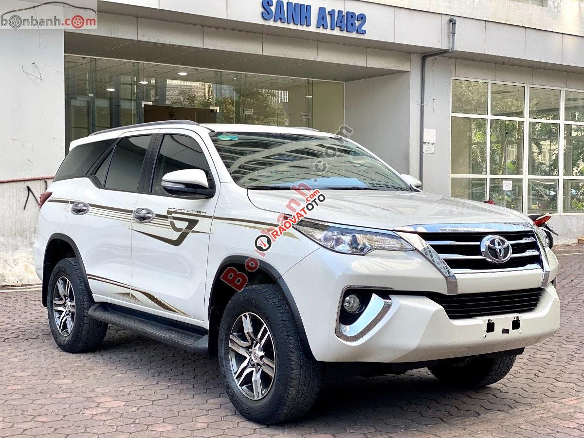 Cần bán Toyota Fortuner 2.7V 2017, màu trắng, xe nhập, 845tr-6