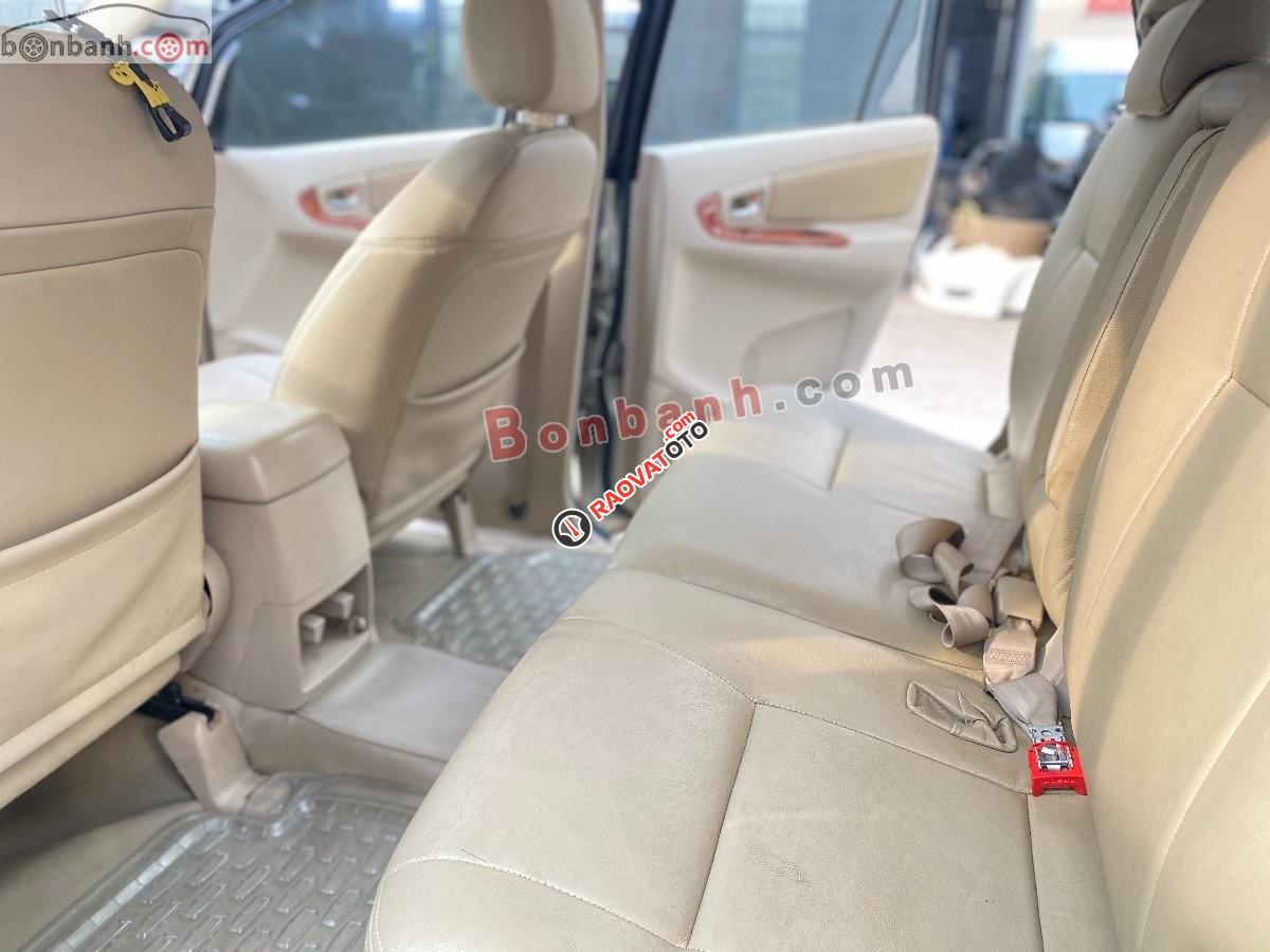 Bán Toyota Innova G 2.0 MT đời 2008, màu bạc, giá chỉ 247 triệu-6