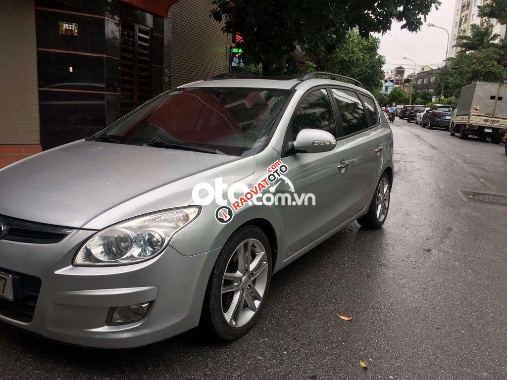 Bán Hyundai i30 CW sản xuất 2010, nhập khẩu-9