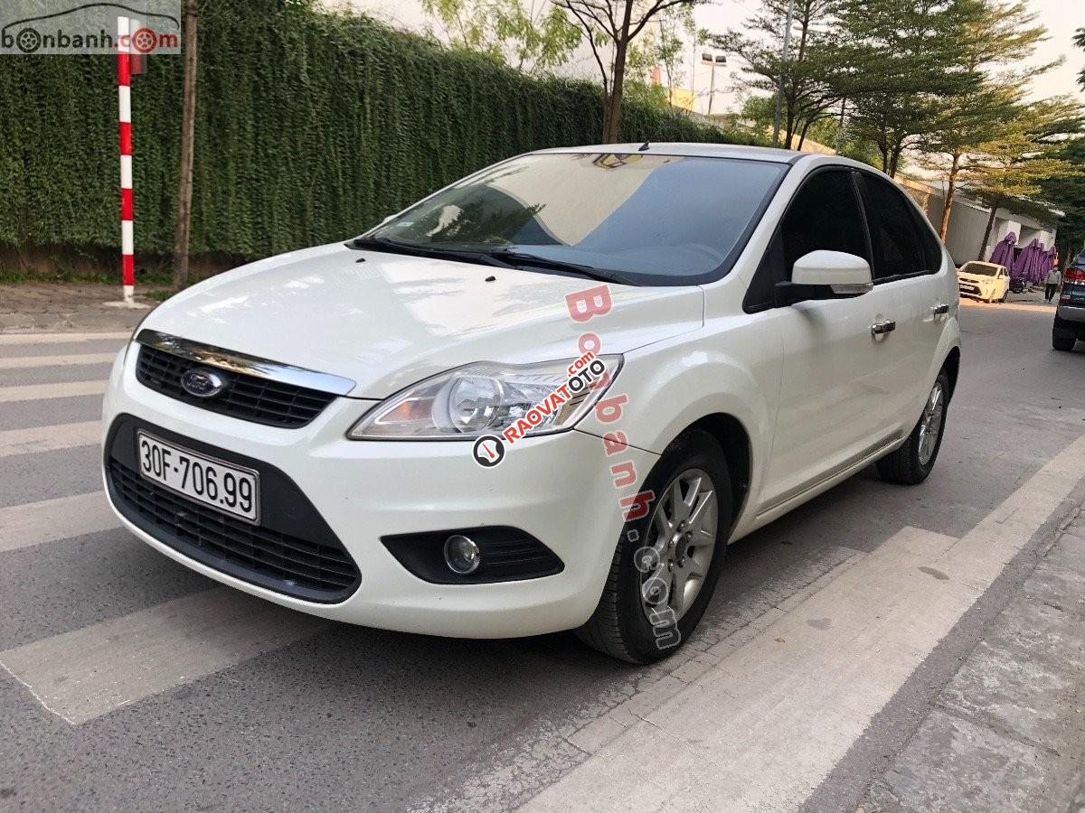 Cần bán lại xe Ford Focus 1.8AT sản xuất năm 2009, màu trắng, 255 triệu-0