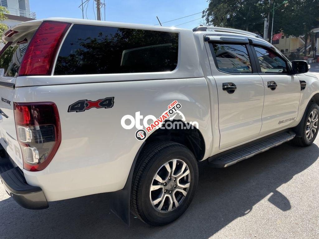 Cần bán xe Ford Ranger Wildtrak năm sản xuất 2018, màu trắng số tự động giá cạnh tranh-5