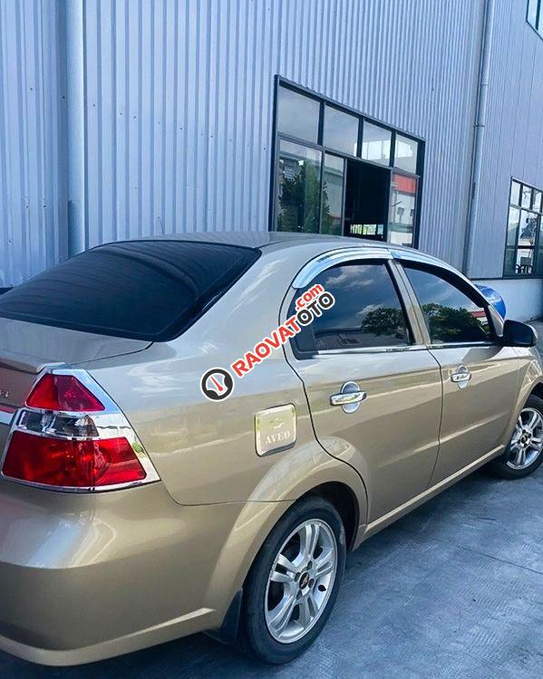 Bán ô tô Chevrolet Aveo MT năm sản xuất 2015, màu vàng  -4