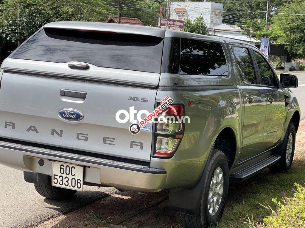 Bán Ford Ranger XLS AT sản xuất năm 2017, màu xám, nhập khẩu nguyên chiếc-0